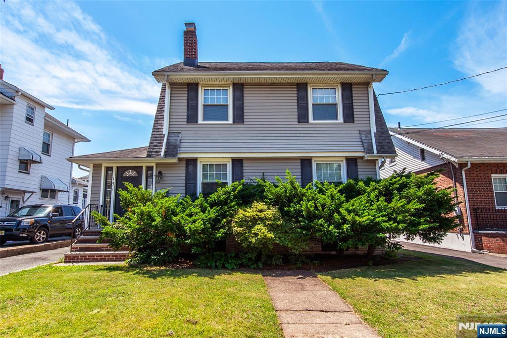 151 Luddington Avenue
