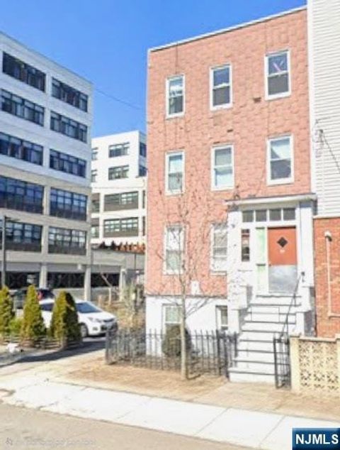 Photo of 60 Laidlaw Avenue, Jersey City, NJ 07306 (MLS # 26004924)