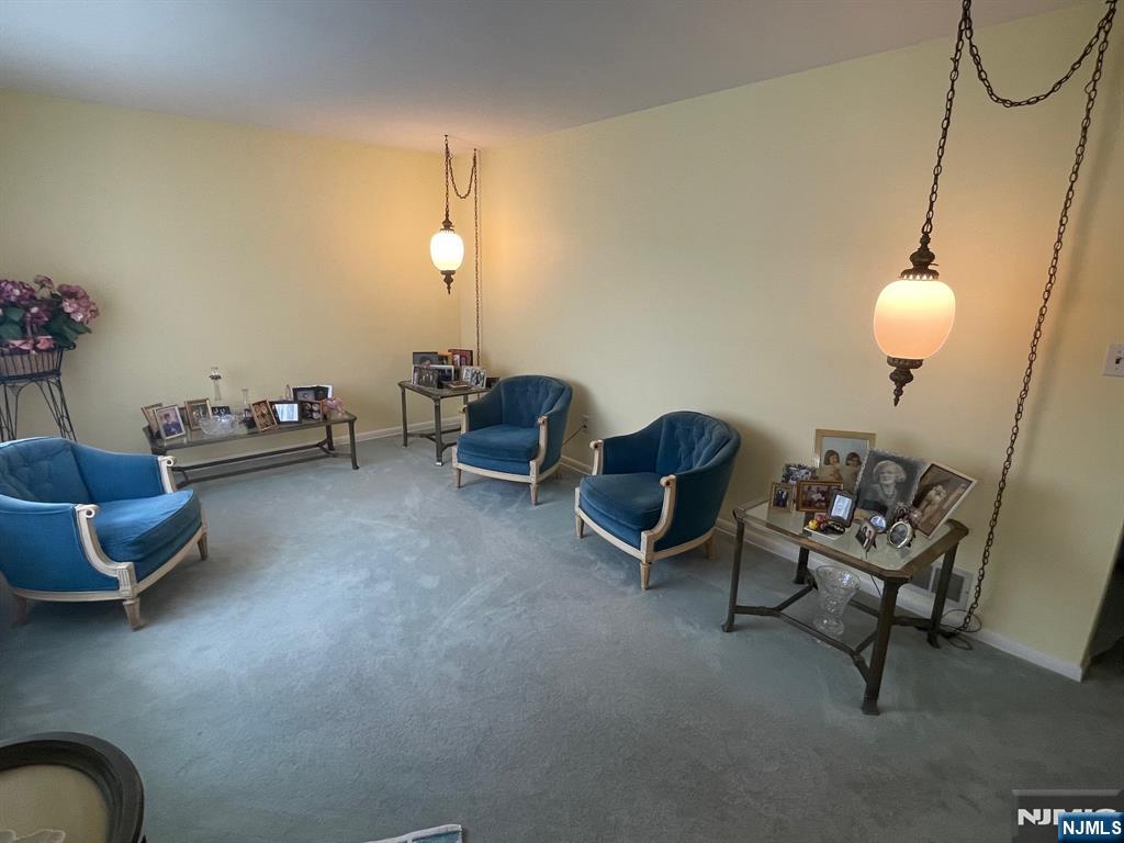 148 Hillside Avenue