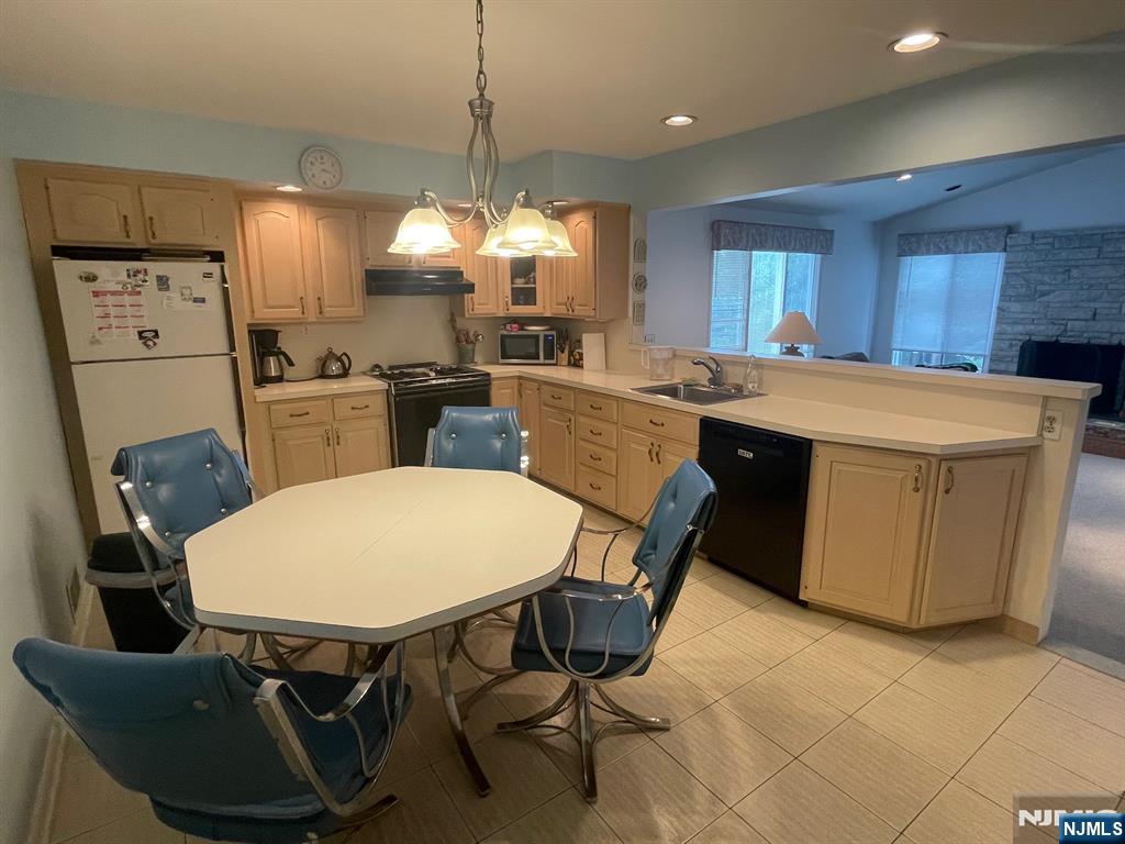 148 Hillside Avenue