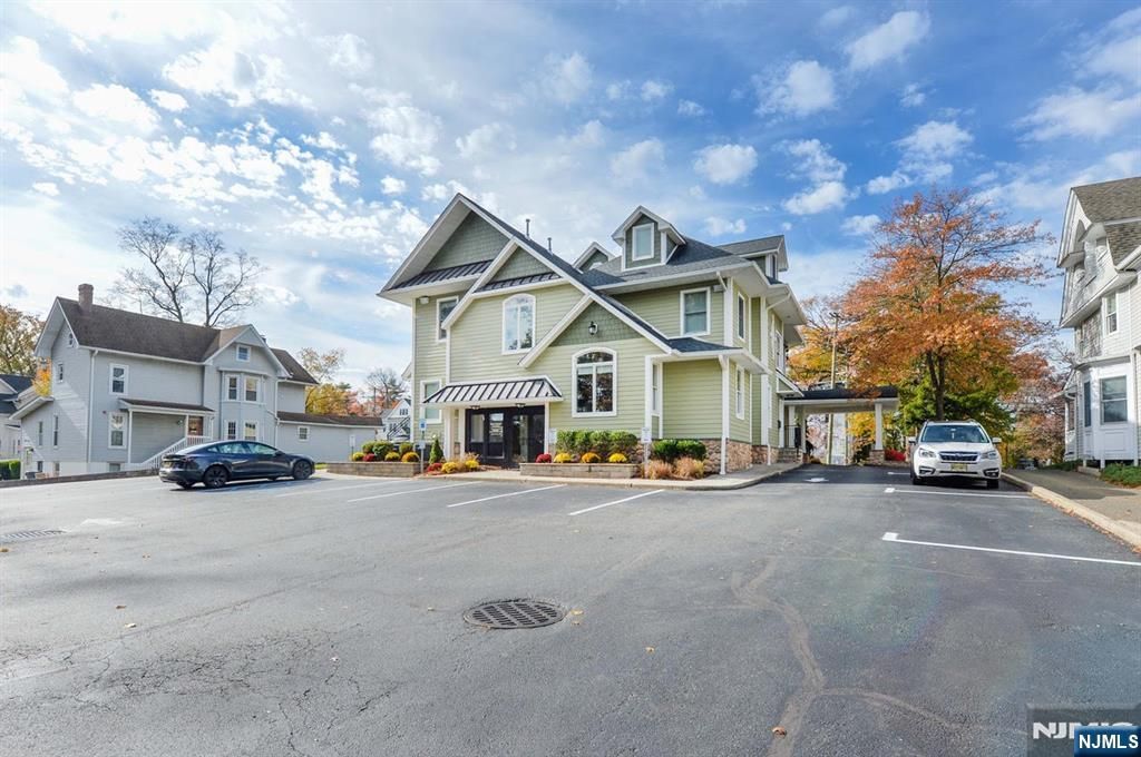 Photo of 145 Prospect Street, Ridgewood Village, NJ 07450 (MLS # 25039449)