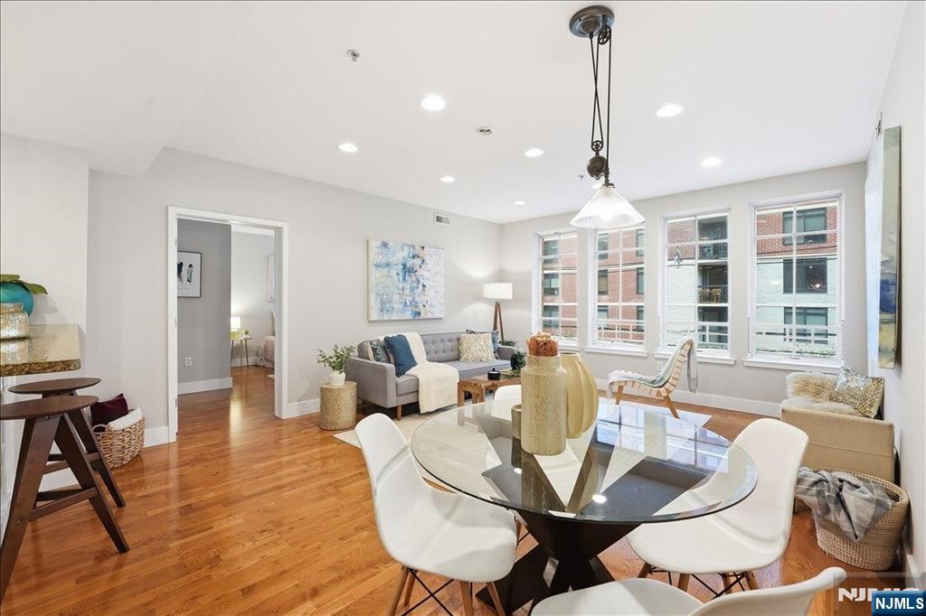 109 Harrison Street 300