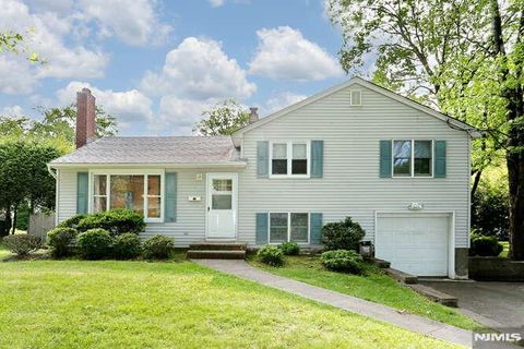 9 Pearl Road Closter NJ 07624