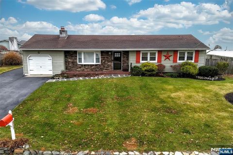 Photo of 225 Essex Drive, Brick, NJ 08723 (MLS # 25040592)