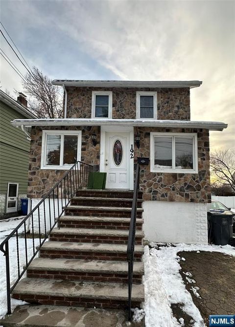 Photo of 192 Warren St, Englewood, NJ 07631 (MLS # 25043484)