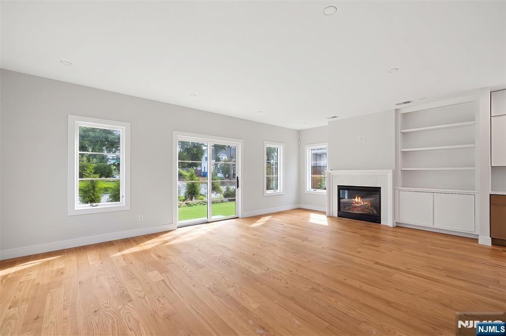 2 Pleasant Avenue