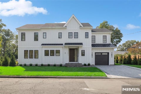 Photo of 2 Pleasant Avenue, Tenafly, NJ 07670 (MLS # 26035343)