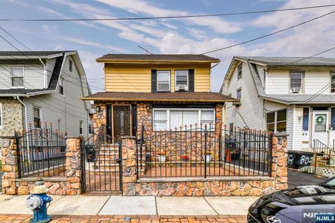82 Rich Street Irvington NJ 07111