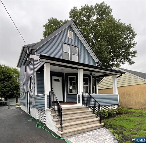 Photo of 340 Watson Avenue, Lyndhurst, NJ 07071 (MLS # 26024834)