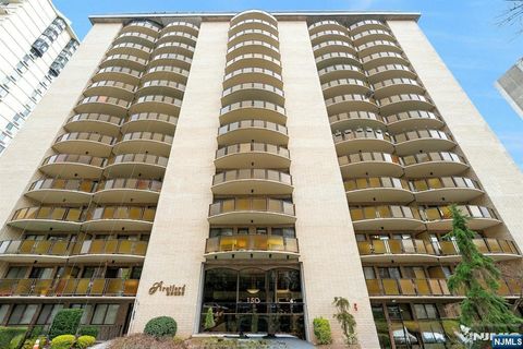 Photo of 150 Overlook Avenue #1, Hackensack, NJ 07601 (MLS # 26011520)