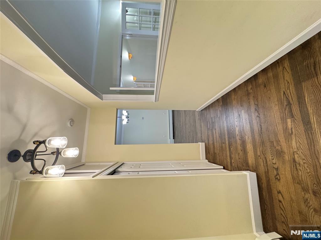159 Tappan Ave First Floo, Belleville, New Jersey - 2 Bedrooms  
1 Bathrooms  
6 Rooms - 