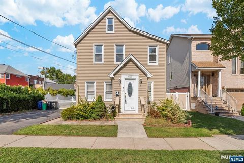 611 New York Avenue Lyndhurst NJ 07071