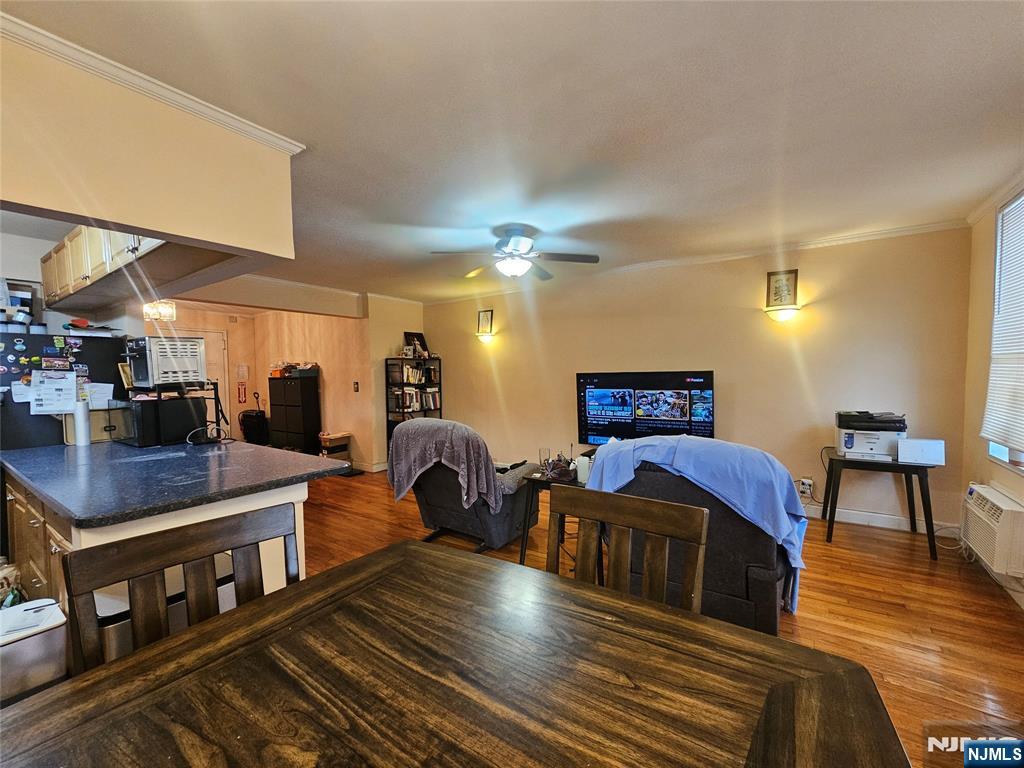 2160 Center Avenue 5N
