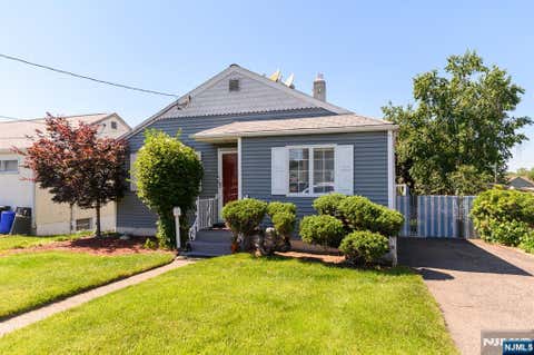 Photo of 271 S Boulevard, Saddle Brook, NJ 07663 (MLS # 26018862)