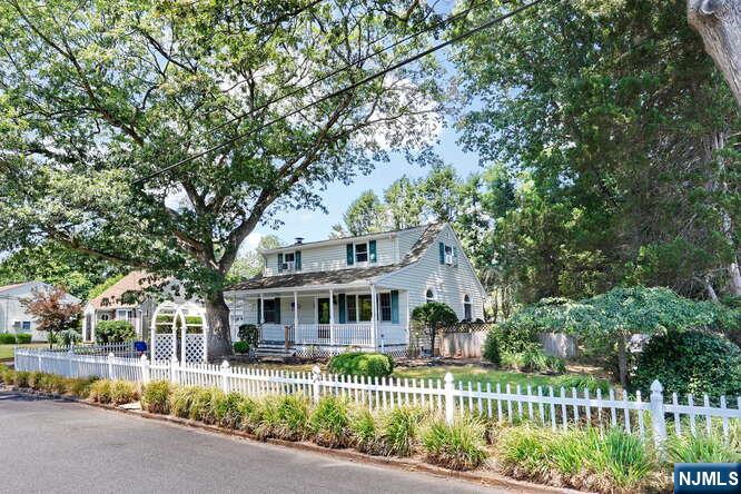 548 Bryant Place