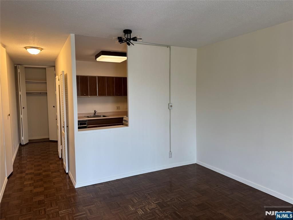 Photo of 6 Horizon Road #302, Fort Lee, NJ 07024 (MLS # 25039813)