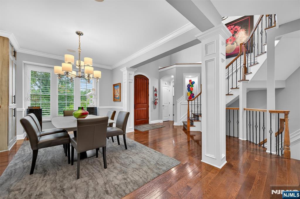 77 Windsor Lane