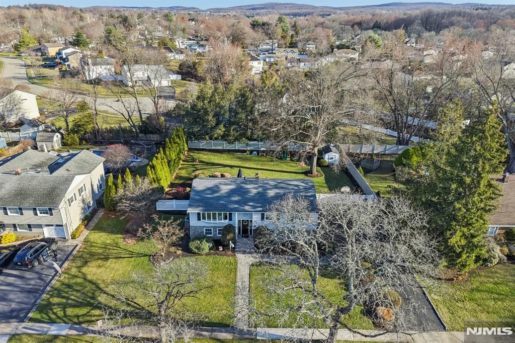 Photo of 116 Carol Place, Wayne, NJ 07470 (MLS # 26008518)