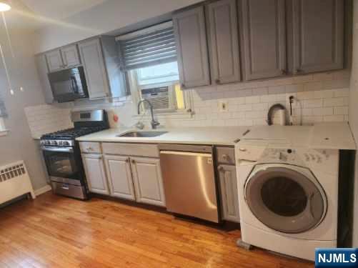 715 Broad Avenue 1A