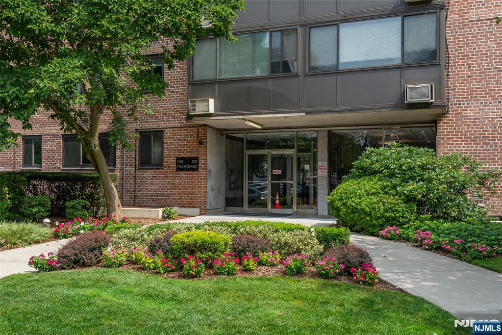 90 Prospect Avenue 10A