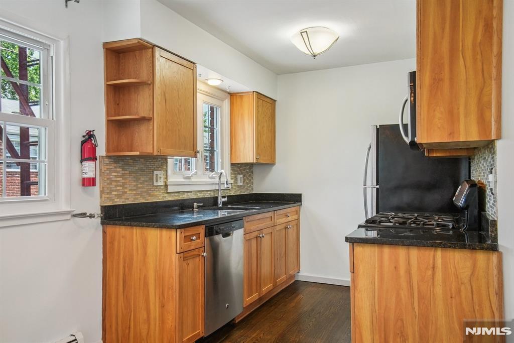 39 Harrison Avenue 17