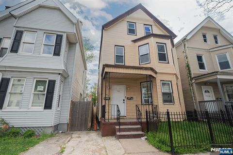 144 Steuben Street East Orange NJ 07018