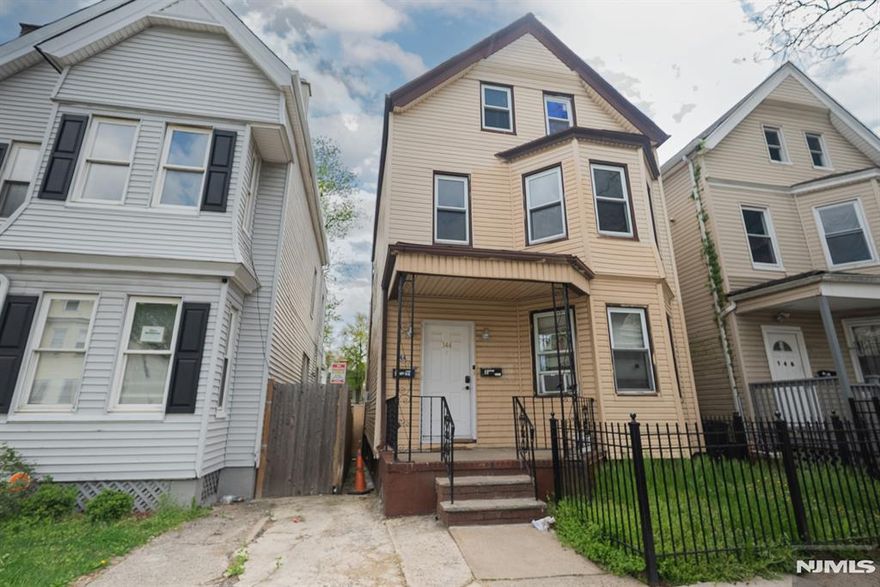 Multi-family property featuring a vacant 2nd-floor duplex unit, ideal for owner-occupants or investors seeking strong rental potential. The 2nd-floor duplex offers a spacious and functional layout: Main level includes a primary bedroom with en-suite bath, living room, formal dining room, and a large eat-in kitchen with laundry hookups and slop sink. Second level features three additional bedrooms and a full bathroom. The property also includes a walk-out finished basement with a full bathroom and two additional rooms, offering flexible space for extended living, recreation, or home office use. The 1st-floor unit will be delivered vacant at closing and features 2 bedrooms, 1.5 bathrooms, living room, large eat-in kitchen, and laundry hookups. Great opportunity for end-users or investors with versatile living space and income potential.