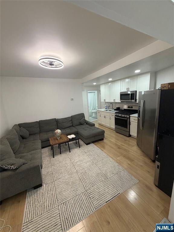 222 Riverview Place