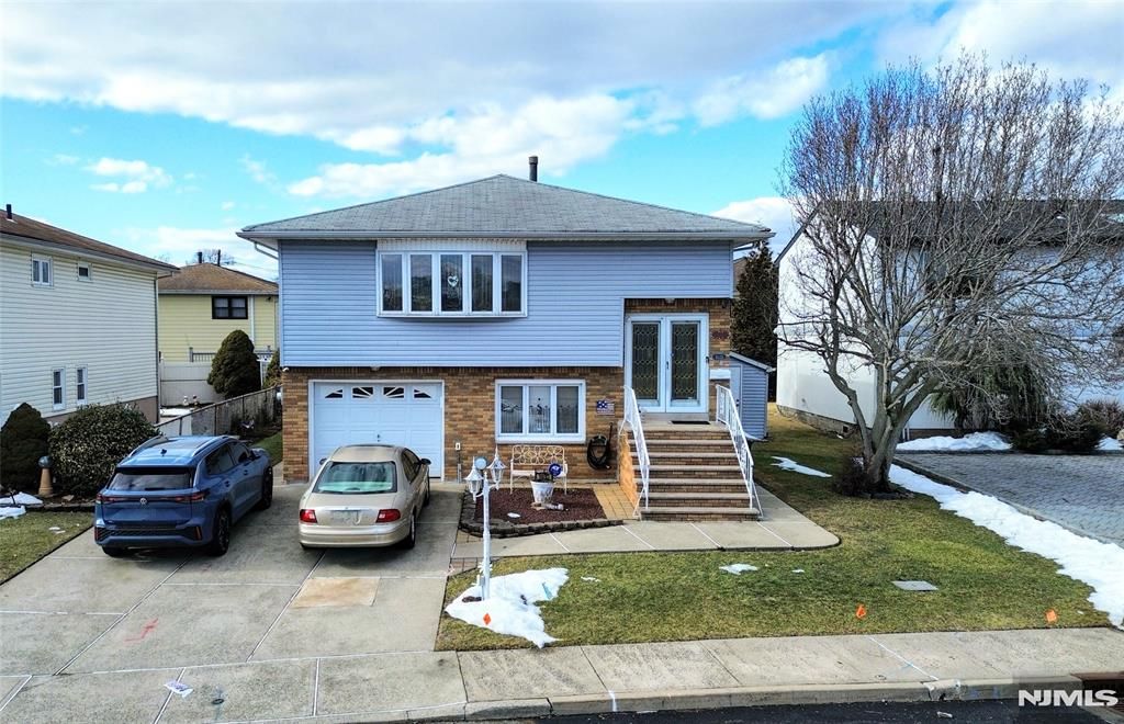 Photo of 1033 Park Drive, Secaucus, NJ 07094 (MLS # 26007838)