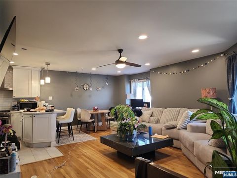 Photo of 157 Johnson Ave #4, Hackensack, NJ 07601 (MLS # 26018292)