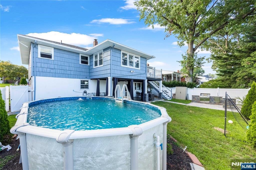 12 Lois Avenue