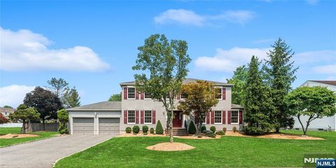 Photo of 86 S Colonial Drive, Harrington Park, NJ 07640 (MLS # 26026475)