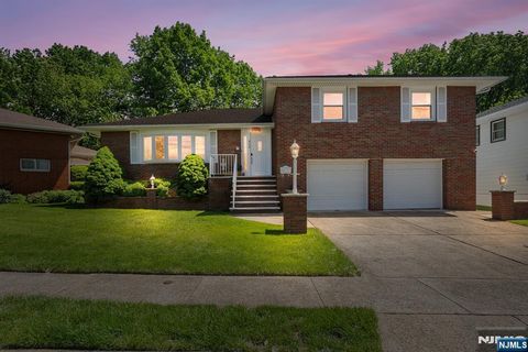 630 Chestnut Place Secaucus NJ 07094