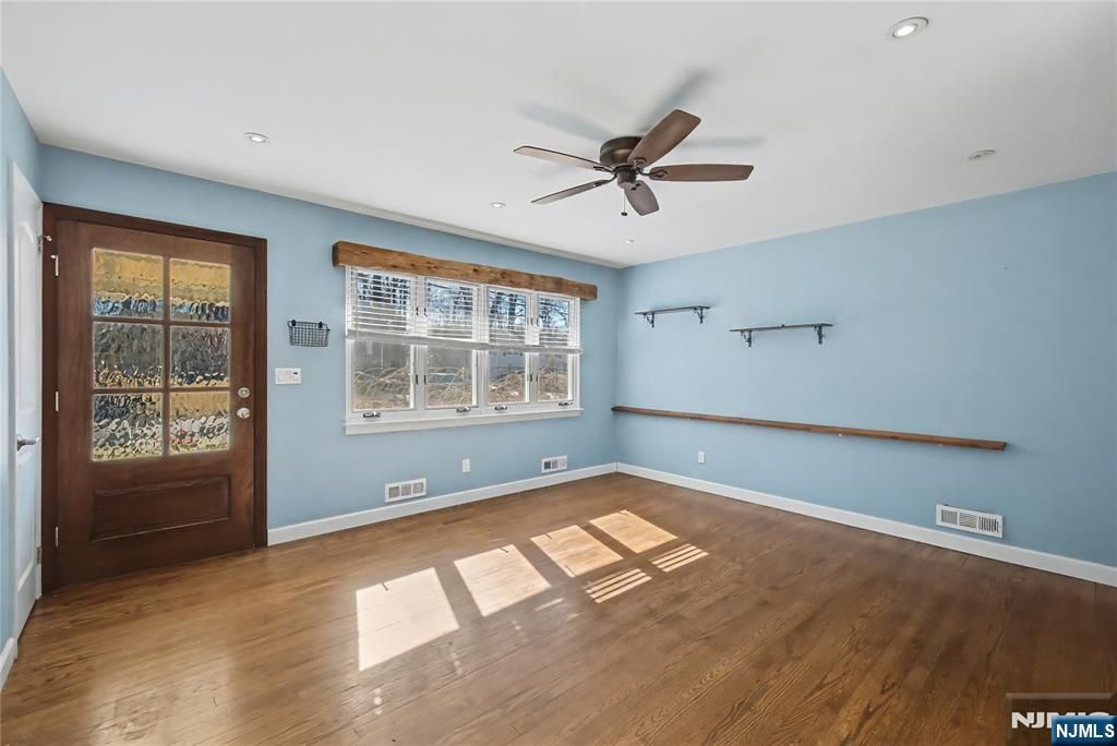 Photo of 113 Seminole Avenue, Oakland, NJ 07436 (MLS # 26007215)