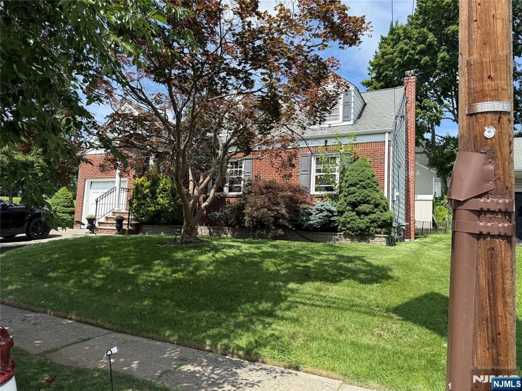 74 Starmond Avenue