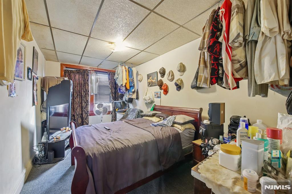 17 Myrtle Avenue