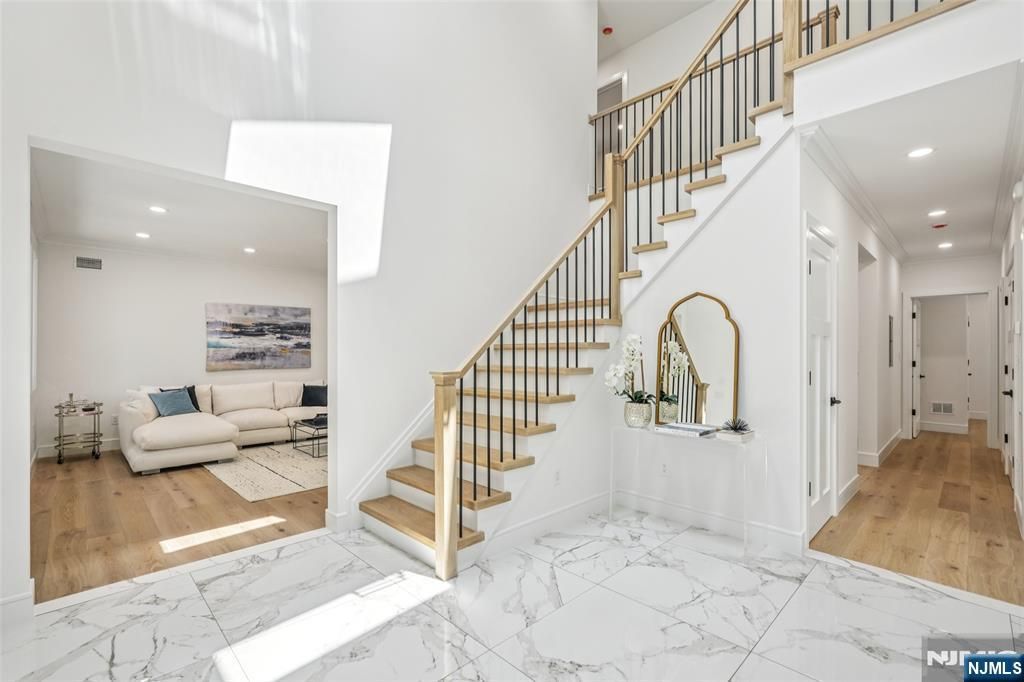 Photo of 492 Oaktree Road, Oradell, NJ 07649 (MLS # 25039966)