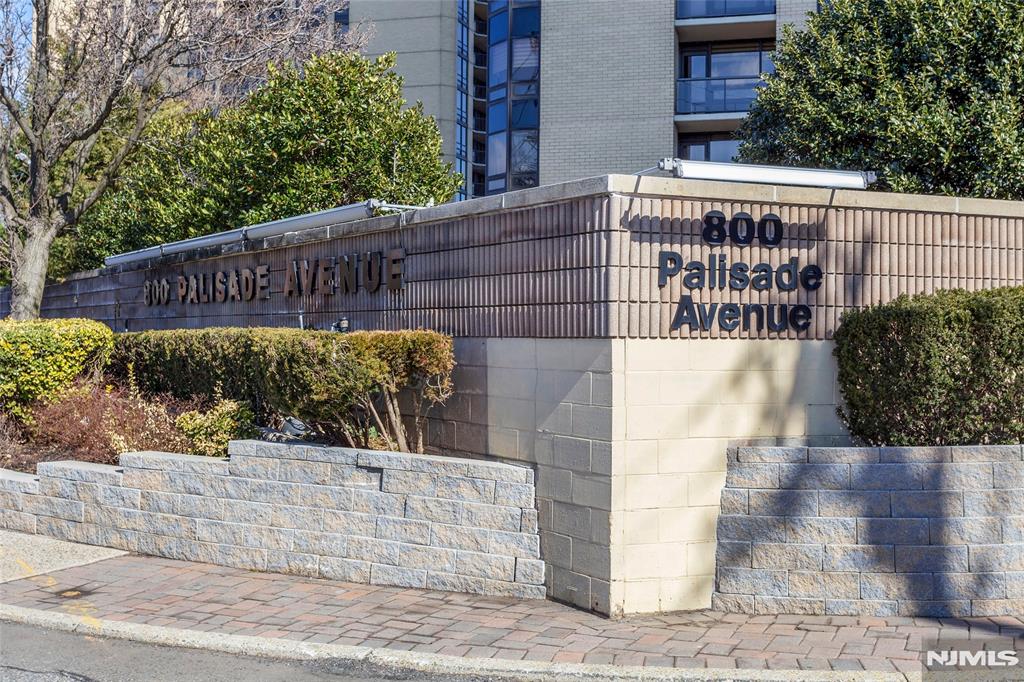 800 Palisade Avenue 1603