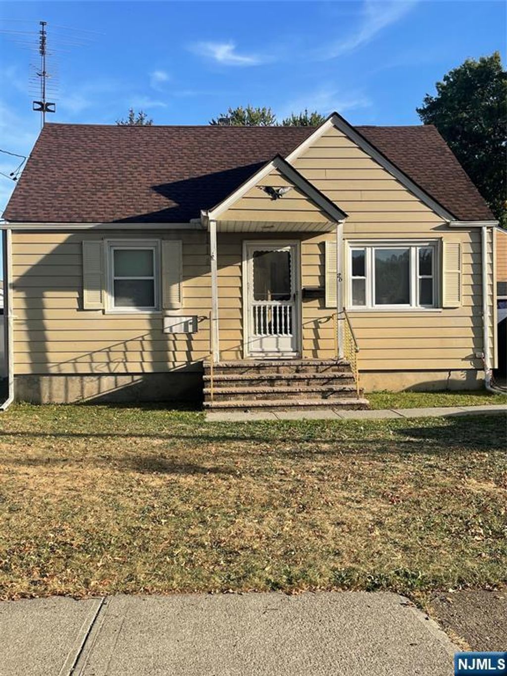 Photo of 26 Crosby Ave, Paterson, NJ 07503 (MLS # 25036446)