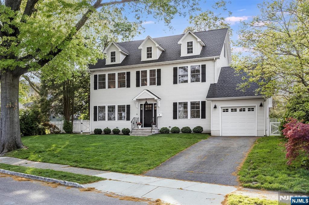 Property for Sale at 6 Carlton Drive, Montclair, New Jersey - Bedrooms: 4 
Bathrooms: 3 
Rooms: 6  - $899,000