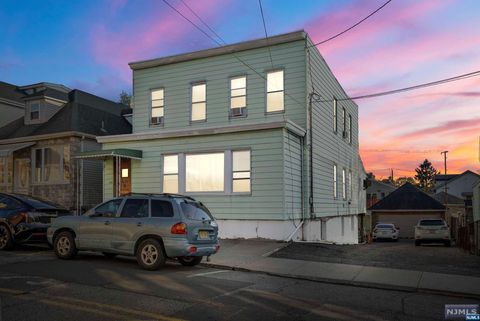 1439 46th Street North Bergen NJ 07047