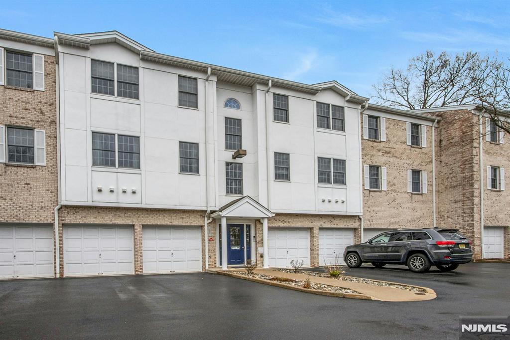 35 Colonial Village Drive, Hillsdale, New Jersey - 2 Bedrooms  
2 Bathrooms - 