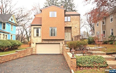 39 Norman Place Tenafly NJ 07670