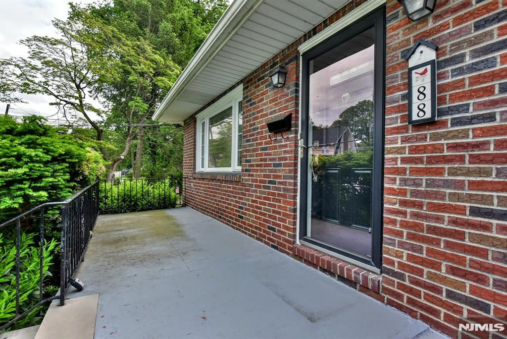 88 Woodland Avenue