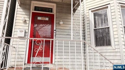 Photo of 312 Hamilton St #1, Harrison, NJ 07029 (MLS # 26007249)