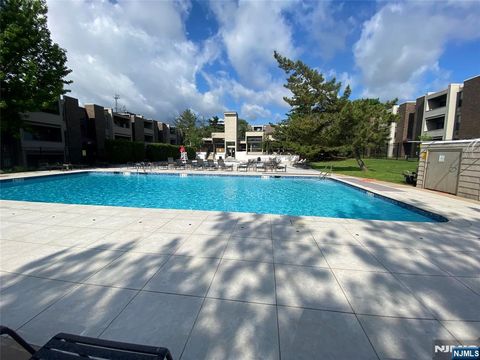 832 Main Belleville NJ 07109