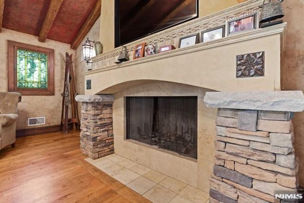 Photo of 12 Alcott Road, Mahwah, NJ 07430 (MLS # 25008899)