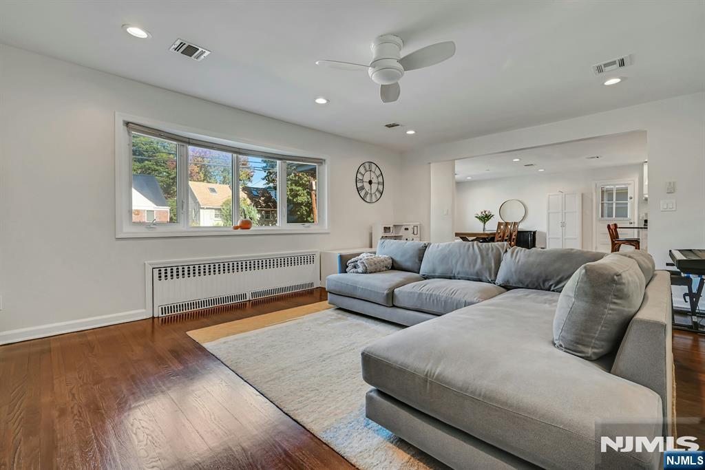 228 Forest Road