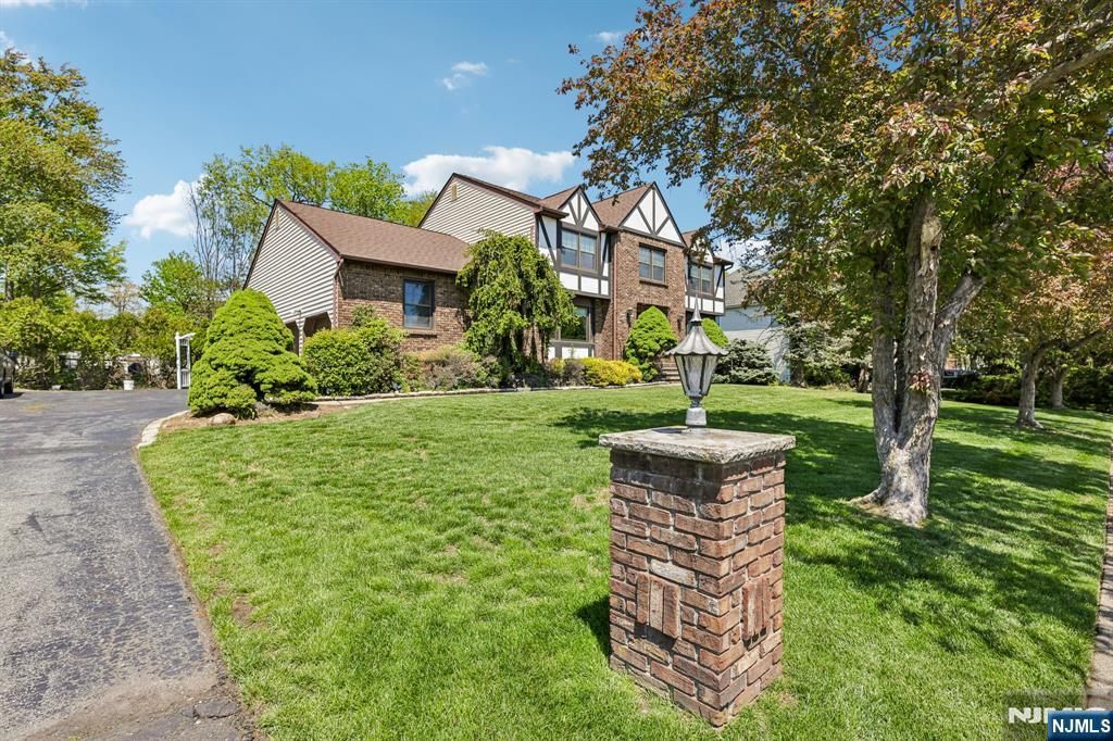 Photo of 28 Verkade Drive, Wayne, NJ 07470 (MLS # 26016357)