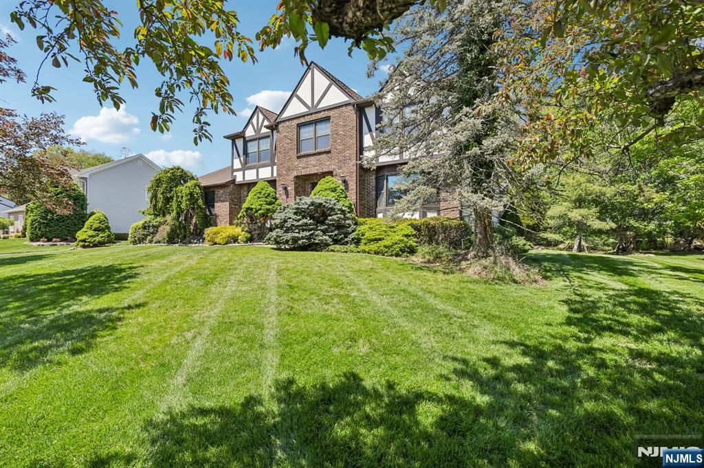 Photo of 28 Verkade Drive, Wayne, NJ 07470 (MLS # 26016357)